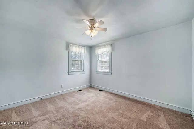 $157,000 | 706 Miami Avenue, Wallace, NC 28466