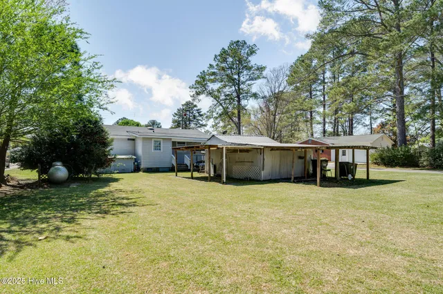 $157,000 | 706 Miami Avenue, Wallace, NC 28466