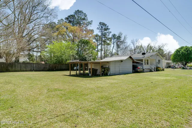 $157,000 | 706 Miami Avenue, Wallace, NC 28466