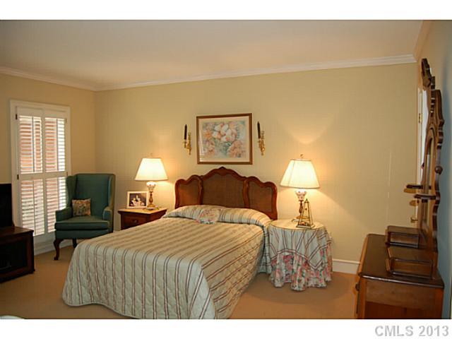 4807 McAlpine Farm Road Charlotte, NC 28226 - Photo 8 of 16 Gallery Image 8