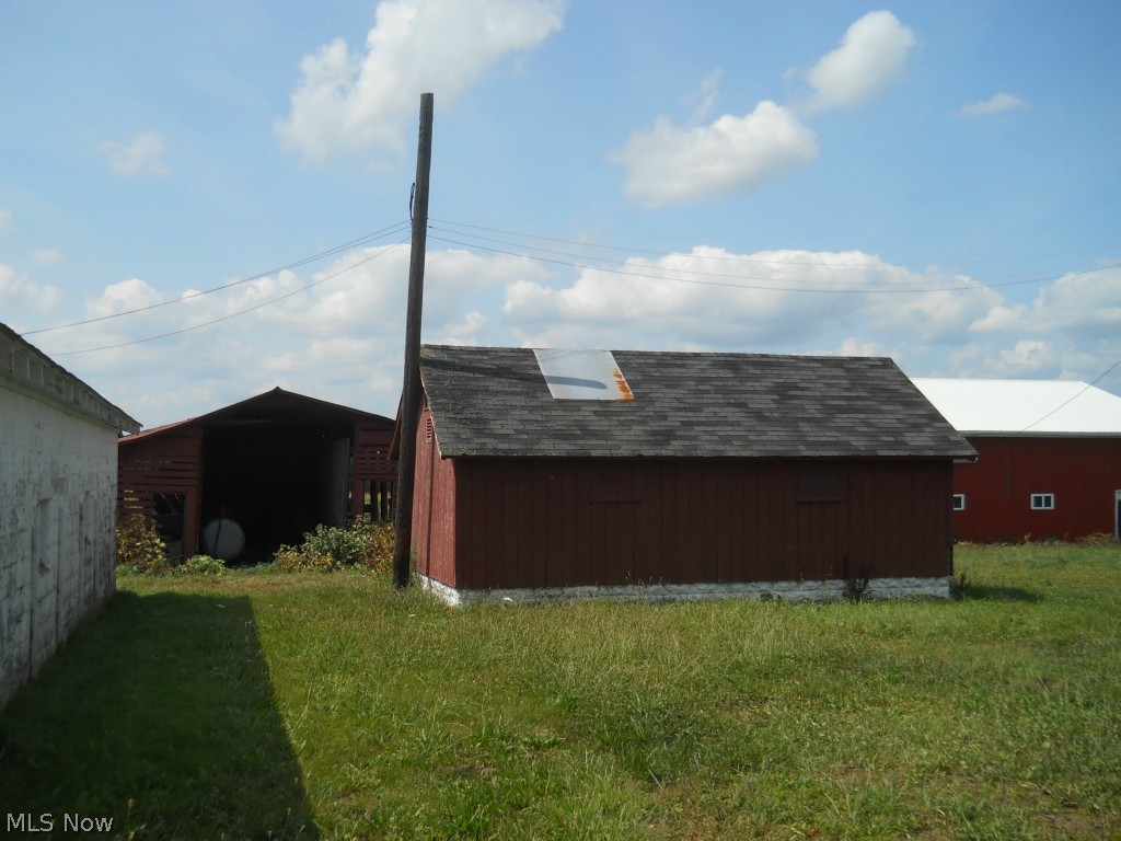 16856 Mumford Road Burton, OH 44021 - Photo 11 of 12 Gallery Image 11