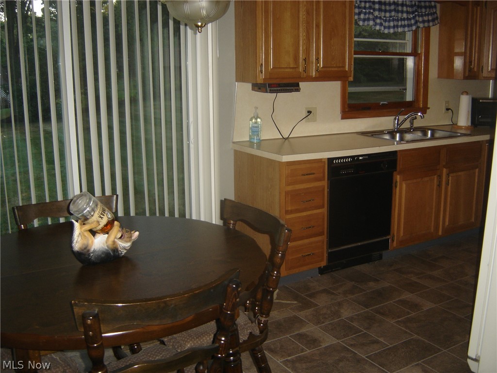 1379 Steese Road Uniontown, OH 44685 - Photo 8 of 22 Gallery Image 8