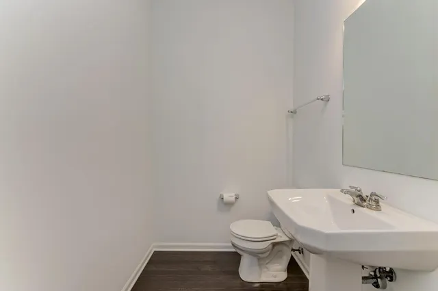 $500,000 | 3-s484 Lambe Lane, Aurora, IL 60502