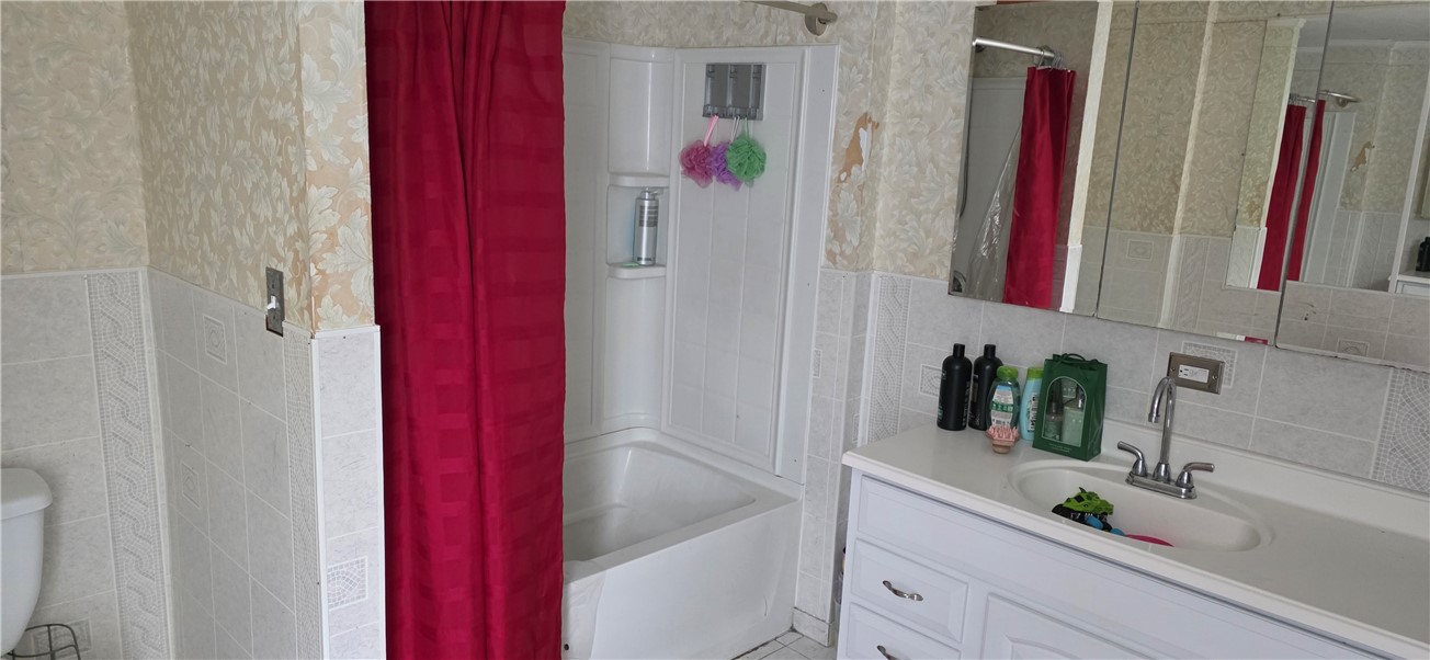 460 Glenwood Avenue Rochester, NY 14613 - Photo 24 of 41