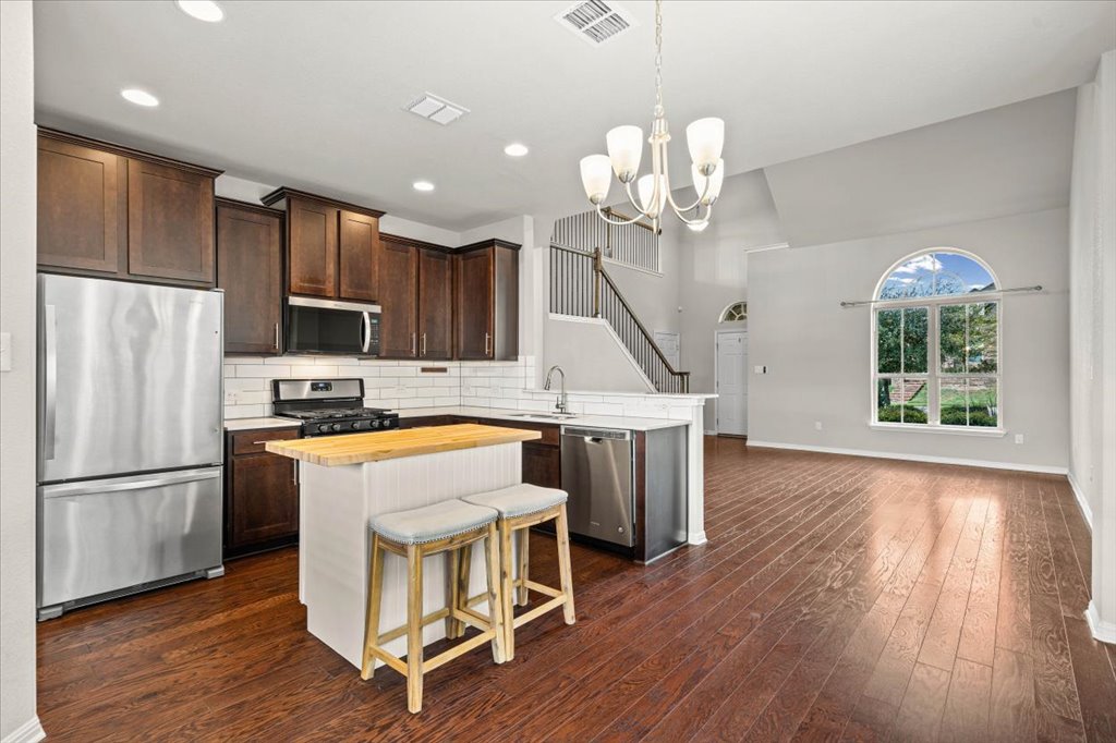 1012 Goldilocks Lane Manchaca, TX 78652 - Photo 7 of 38 Appliances and island convey!