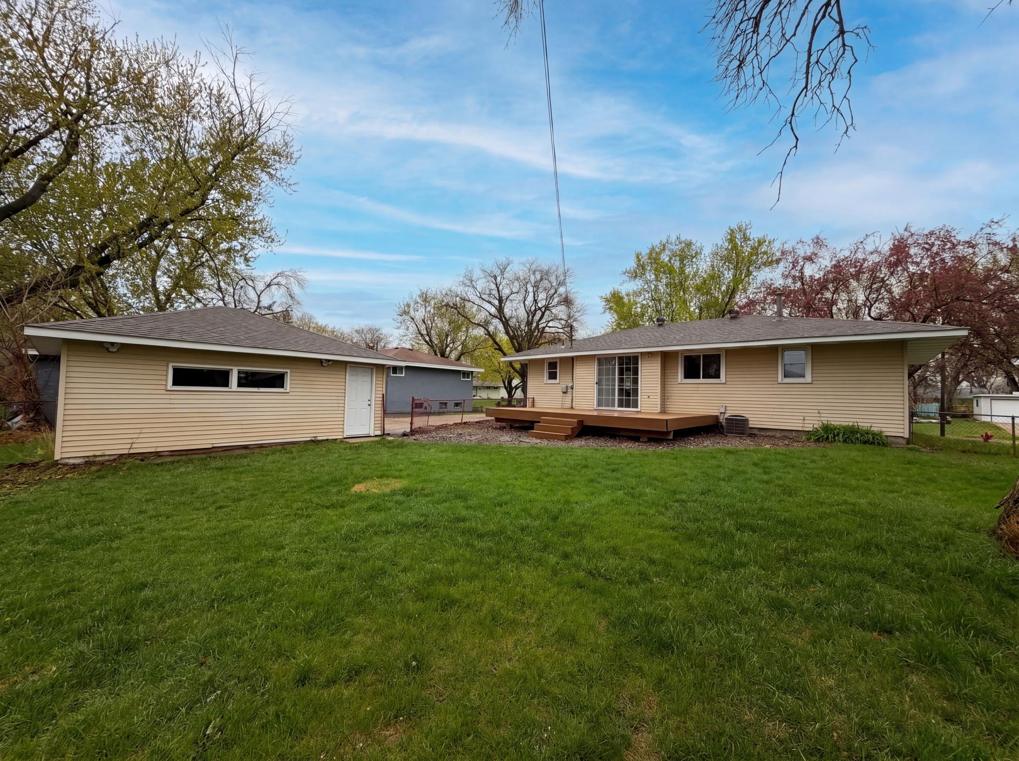2807 O'Henry Road Brooklyn Center, MN 55430 - Photo 20 of 21