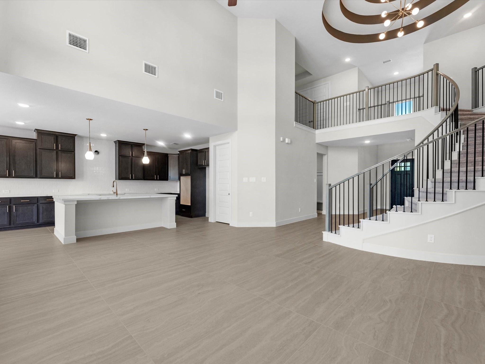 8919 Colonnade Way Manvel, TX 77578 - Photo 4 of 31 Representative image; features, selections and colors may vary.