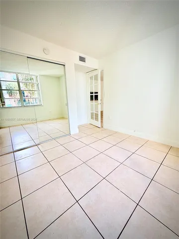 $220,000 | 9310 Fontainebleau Boulevard, Unit 203, Miami, FL 33172