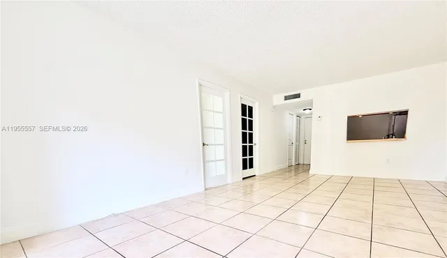 $220,000 | 9310 Fontainebleau Boulevard, Unit 203, Miami, FL 33172