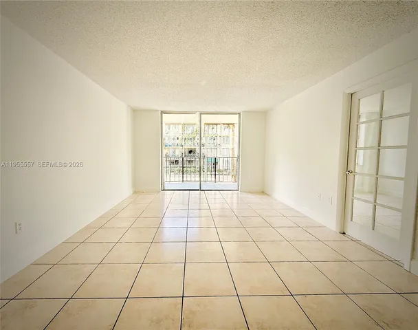 $220,000 | 9310 Fontainebleau Boulevard, Unit 203, Miami, FL 33172