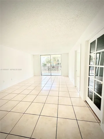 $220,000 | 9310 Fontainebleau Boulevard, Unit 203, Miami, FL 33172