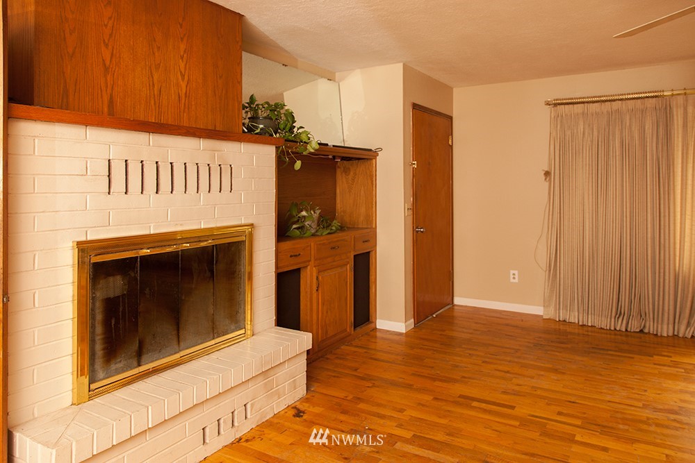 1136 West Smith Road Bellingham, WA 98226 - Photo 6 of 24 Gallery Image 6