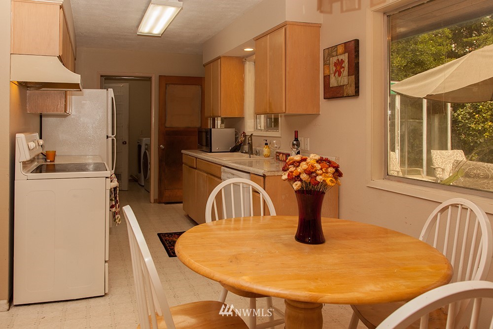 1136 West Smith Road Bellingham, WA 98226 - Photo 7 of 24 Gallery Image 7