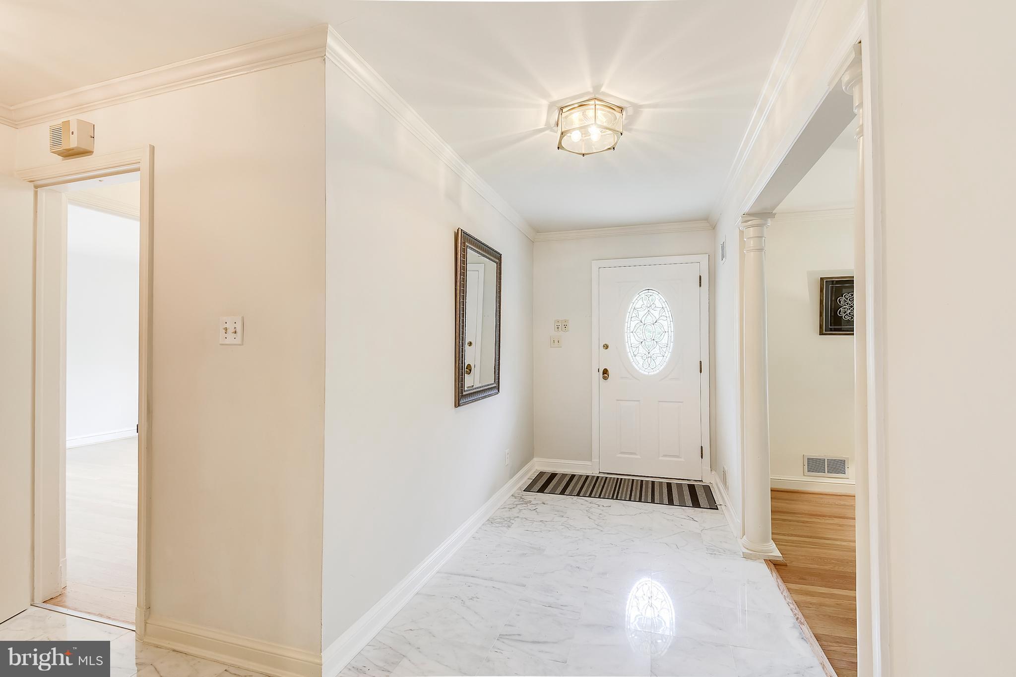 5021 Baltan Road Bethesda, MD 20816 - Photo 2 of 28 Entry (Foyer)