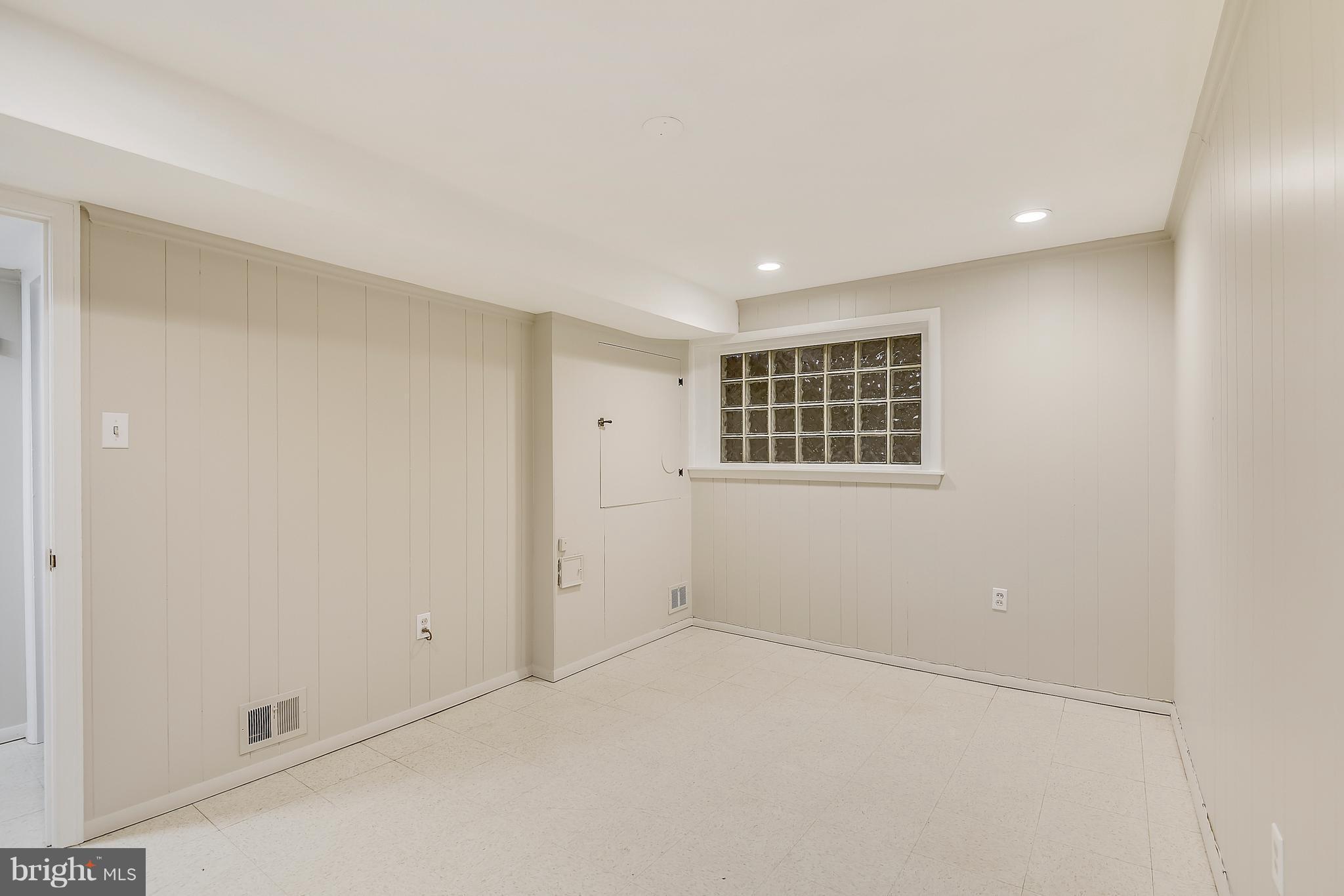 5021 Baltan Road Bethesda, MD 20816 - Photo 21 of 28 Lower Level Den