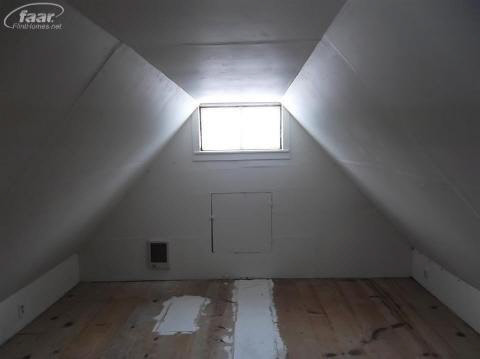2411 Durham Road Utica, MI 48317 - Photo 6 of 8 20125635-5.JPG