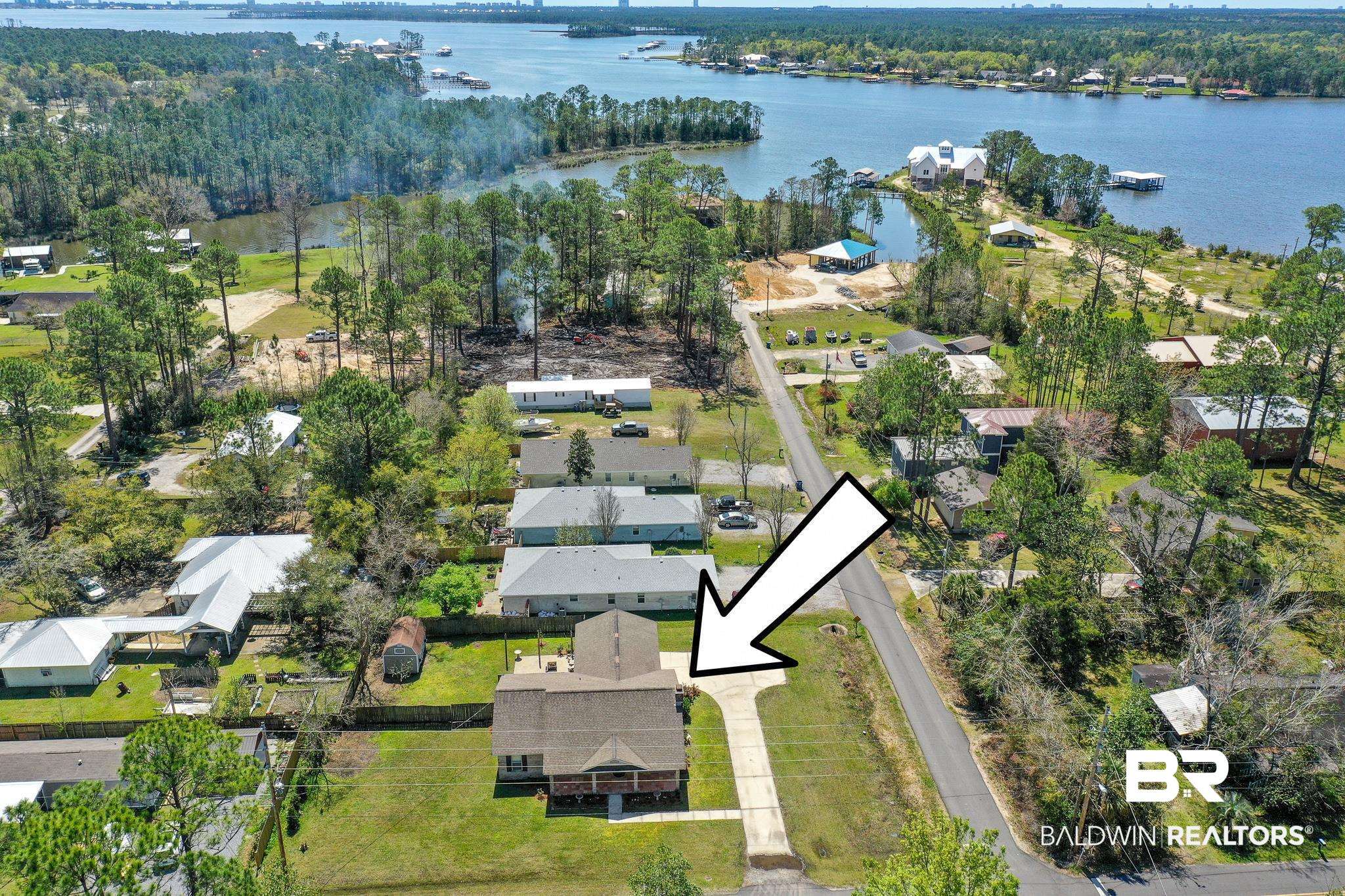 24930 Murphy Lane Elberta, AL 36530 - Photo 3 of 33