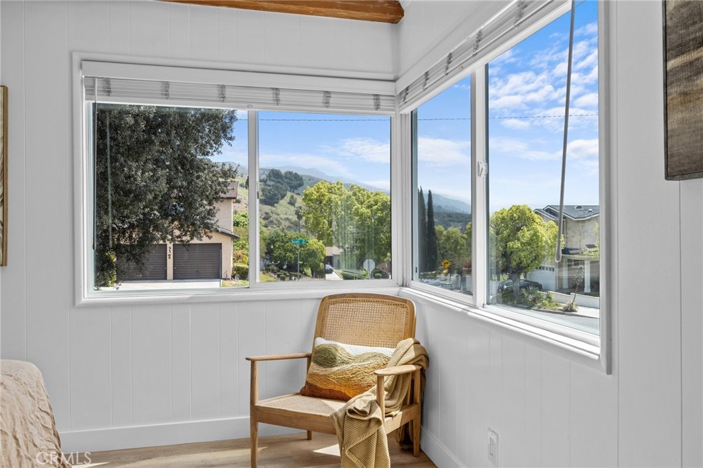 3045 Scott Road Burbank, CA 91504 - Photo 17 of 39 a view of a window in a room