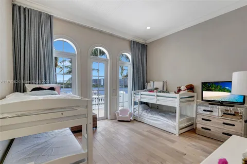 a view of a backyard with a fountain