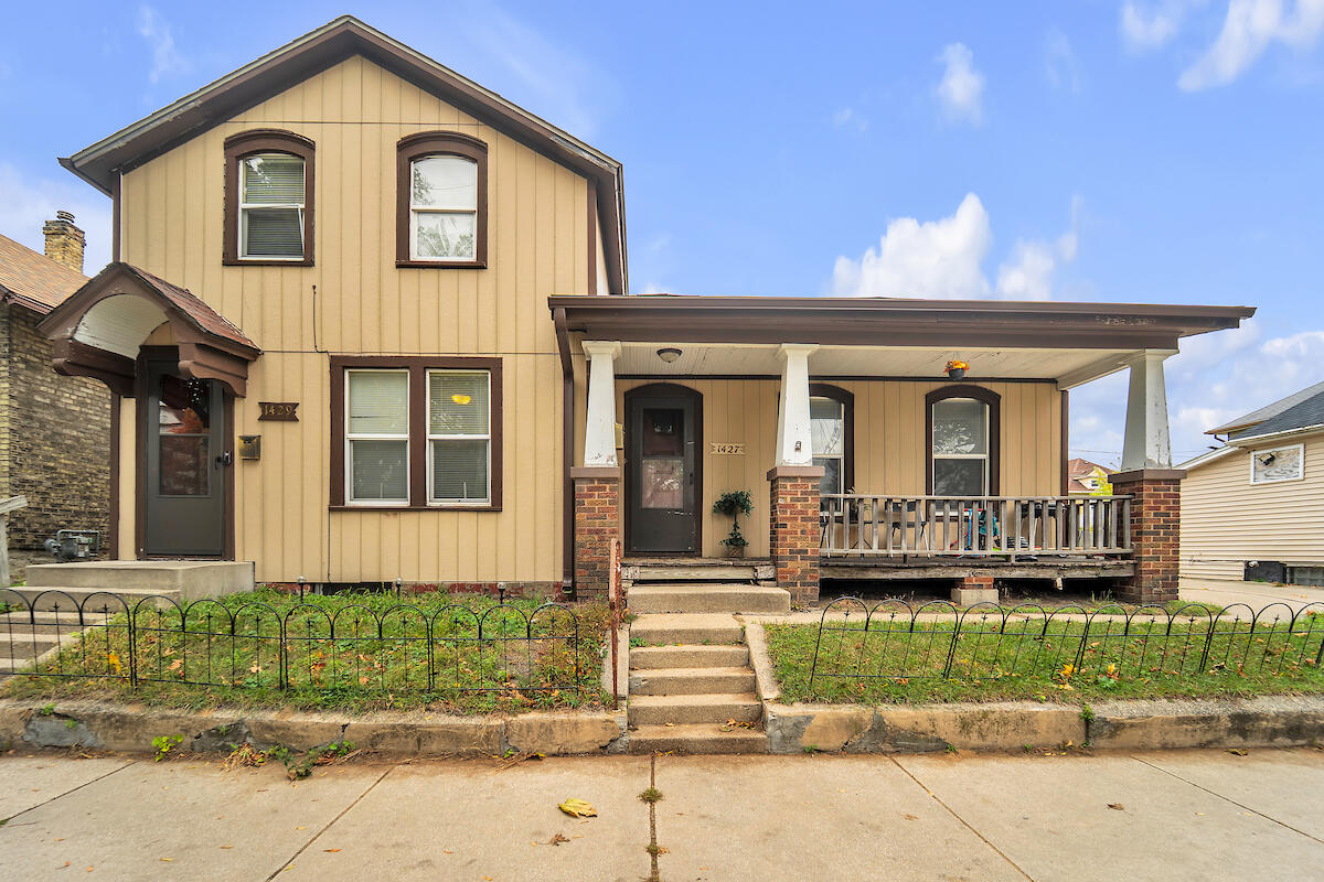 1427 Erie Street Racine, WI 53402 - Photo 1 of 1 Exterior(2)