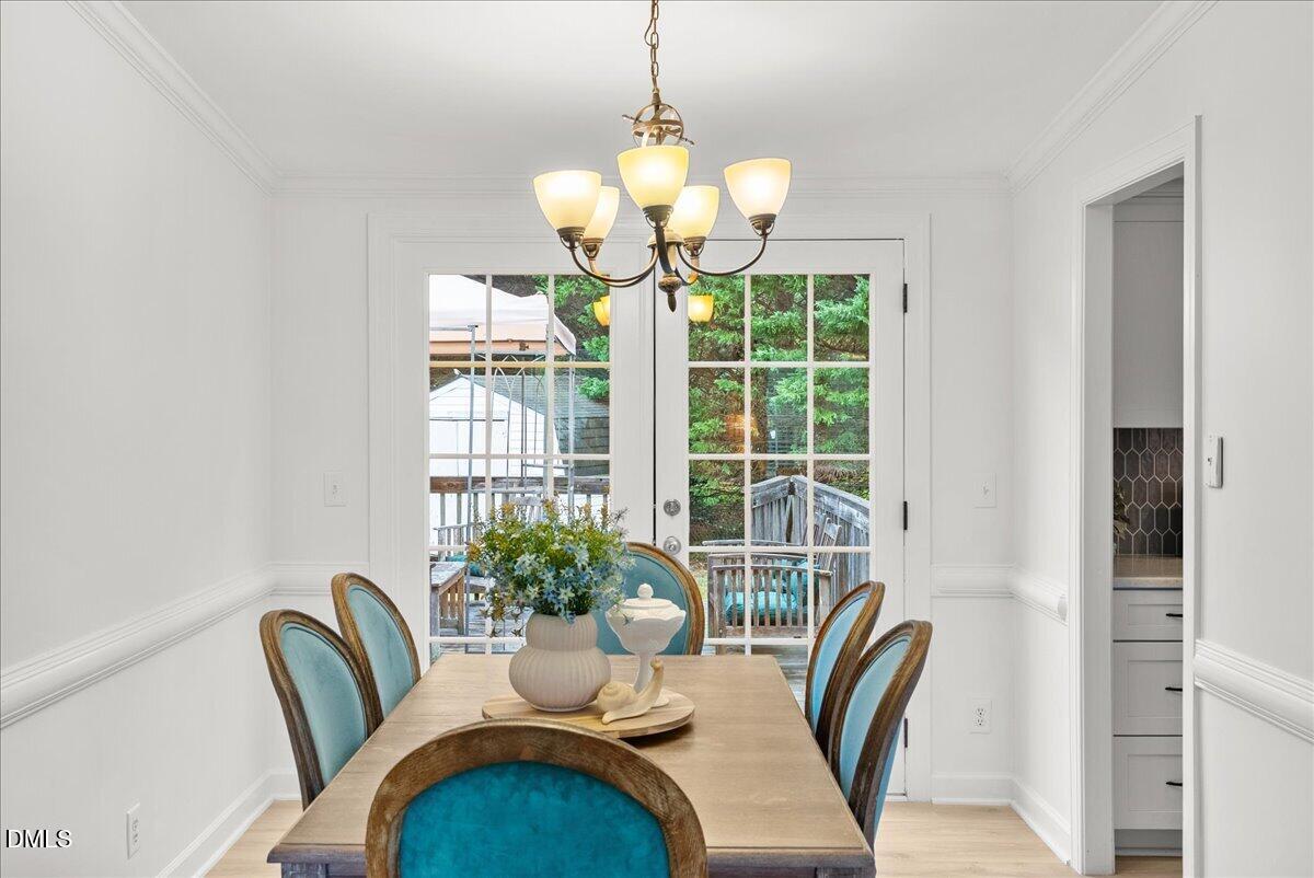 980 Allen Road Clayton, NC 27520 - Photo 9 of 35 dining room
