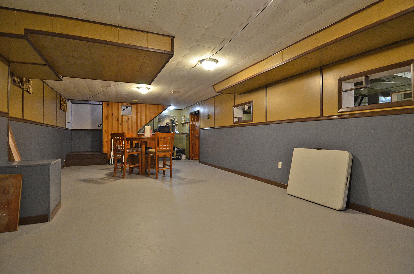 772 Adams Street Ottawa, IL 61350 - Photo 11 of 15 a view of furniture and workspace