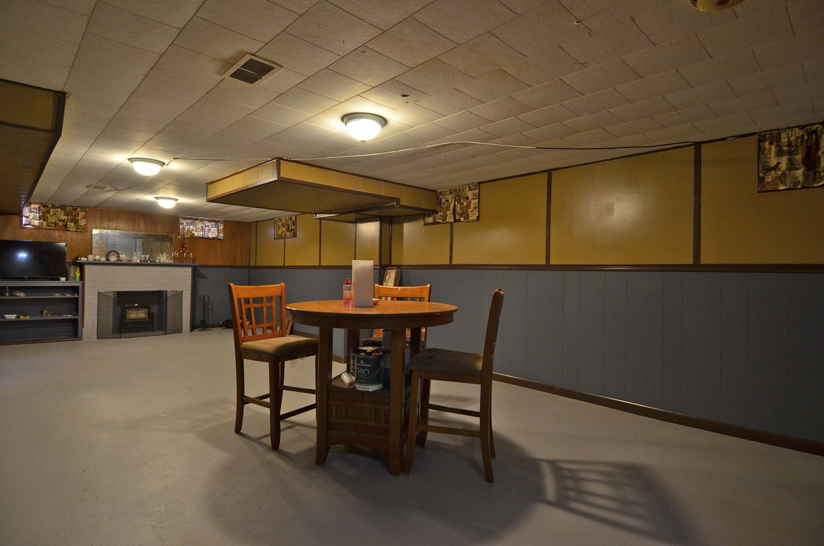 772 Adams Street Ottawa, IL 61350 - Photo 9 of 15 a view of a dining room with furniture