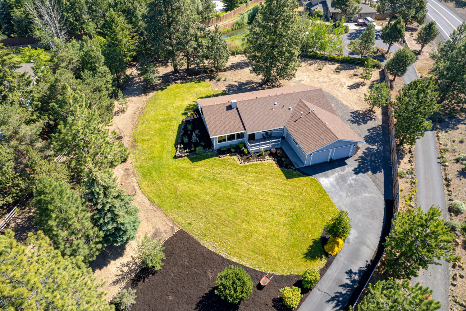 60588 Springtree Court Bend, OR 97702 - Photo 36 of 50 60588-166