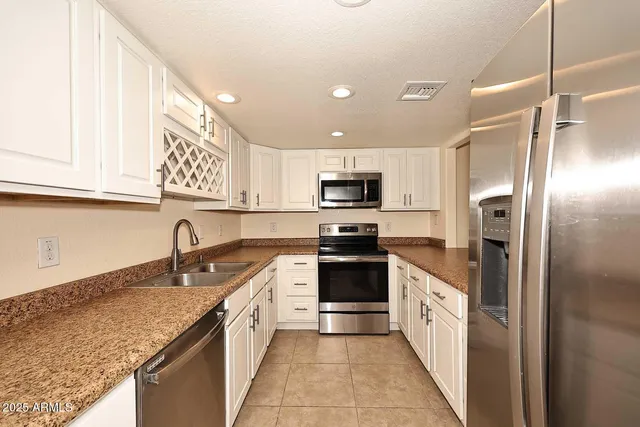 $1,575 | 1645 West Baseline Road, Unit 2102, Mesa, AZ 85202