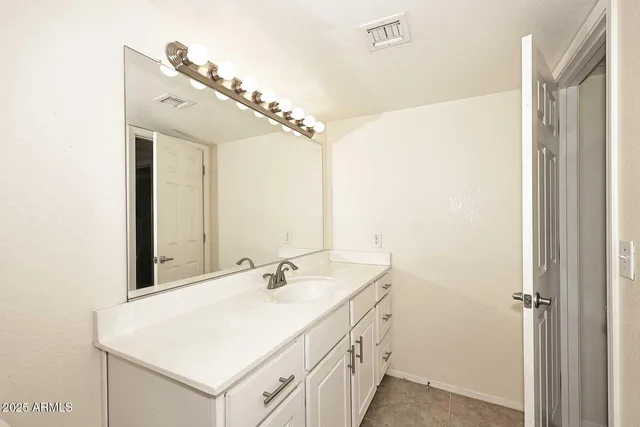 $1,575 | 1645 West Baseline Road, Unit 2102, Mesa, AZ 85202