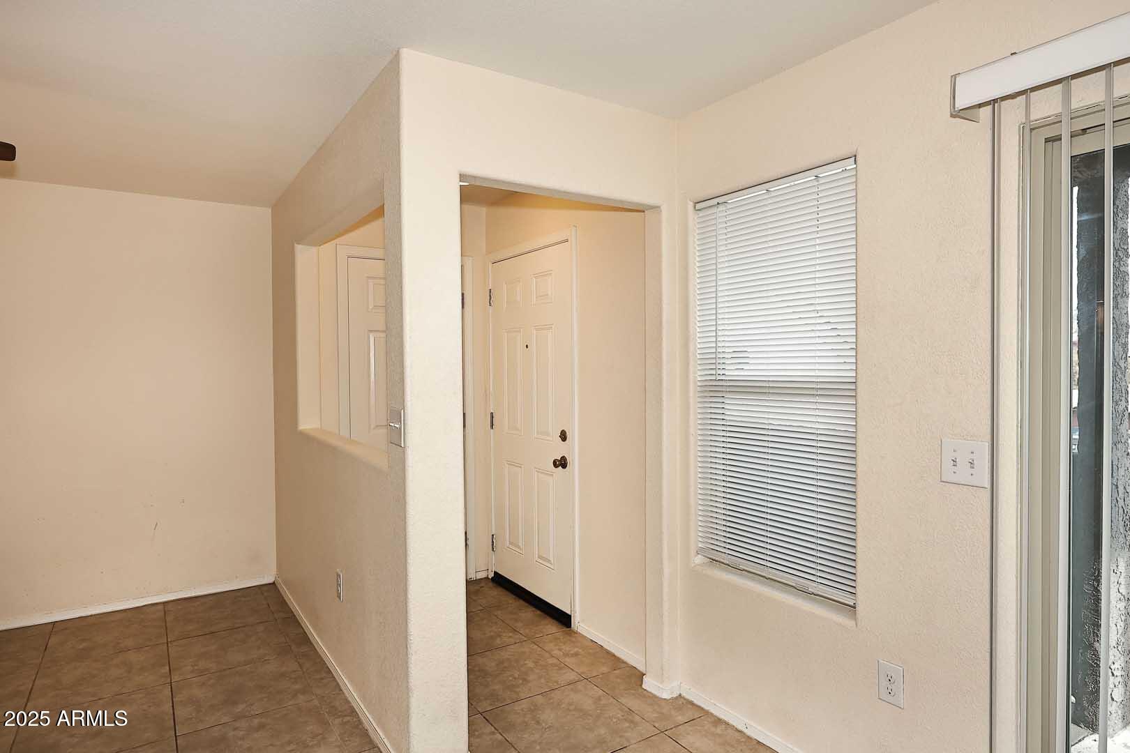 1645 West Baseline Road, Unit 2102 Mesa, AZ 85202 - Photo 6 of 34 Foyer
