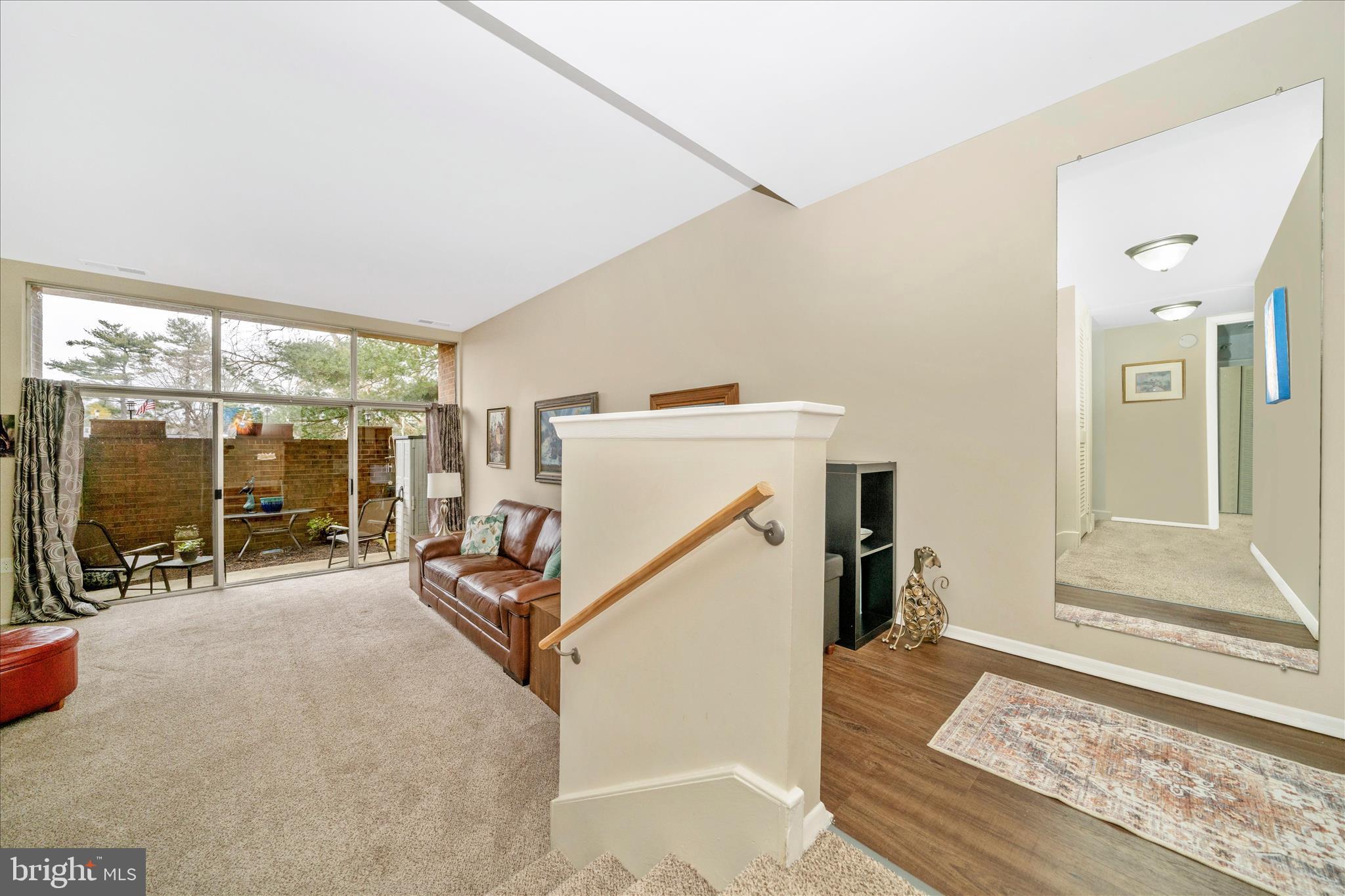 18810 Walkers Choice Road, Unit 1 Gaithersburg, MD 20886 - Photo 2 of 36 DSC03023