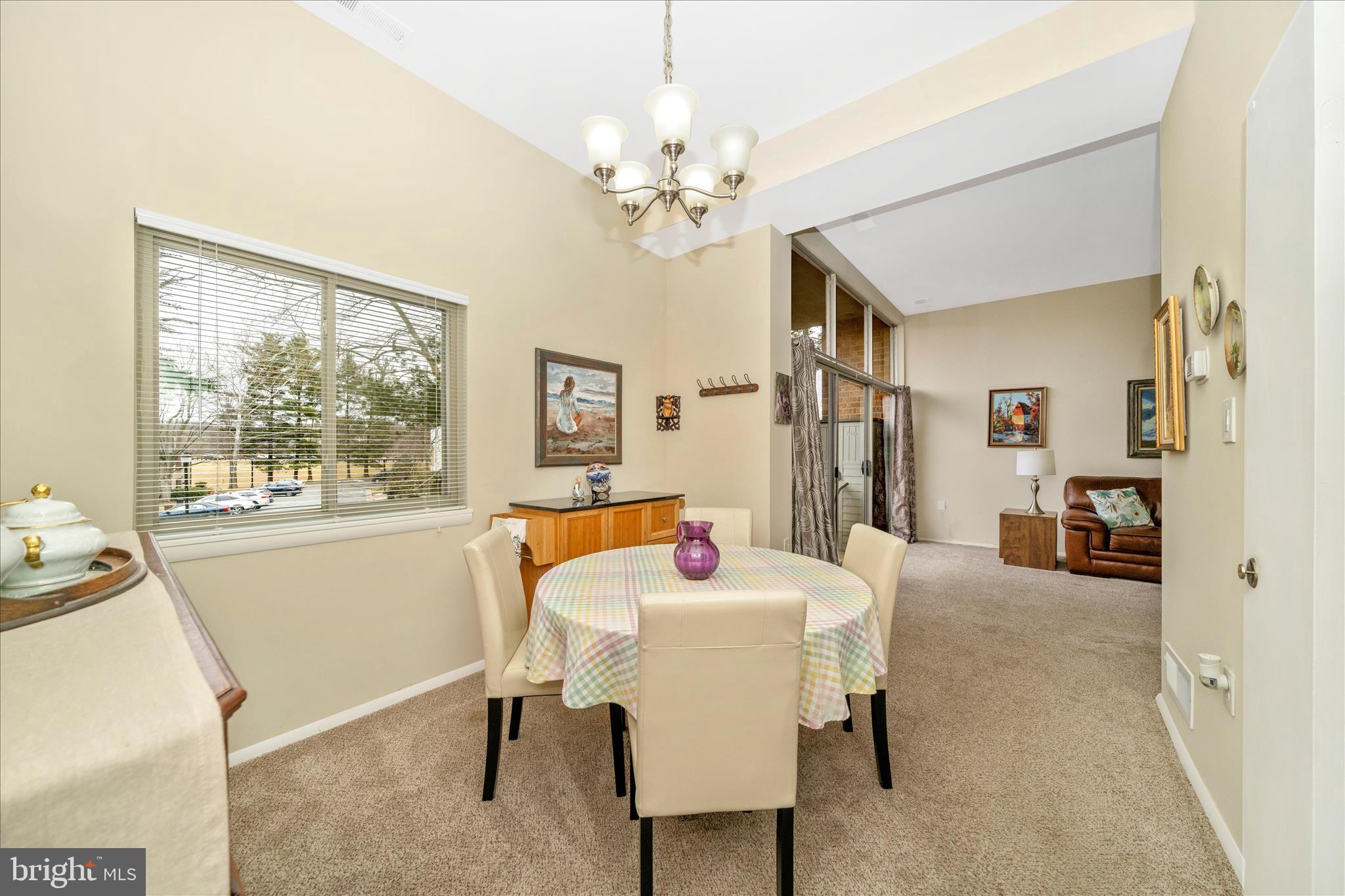 18810 Walkers Choice Road, Unit 1 Gaithersburg, MD 20886 - Photo 8 of 36 DSC03004