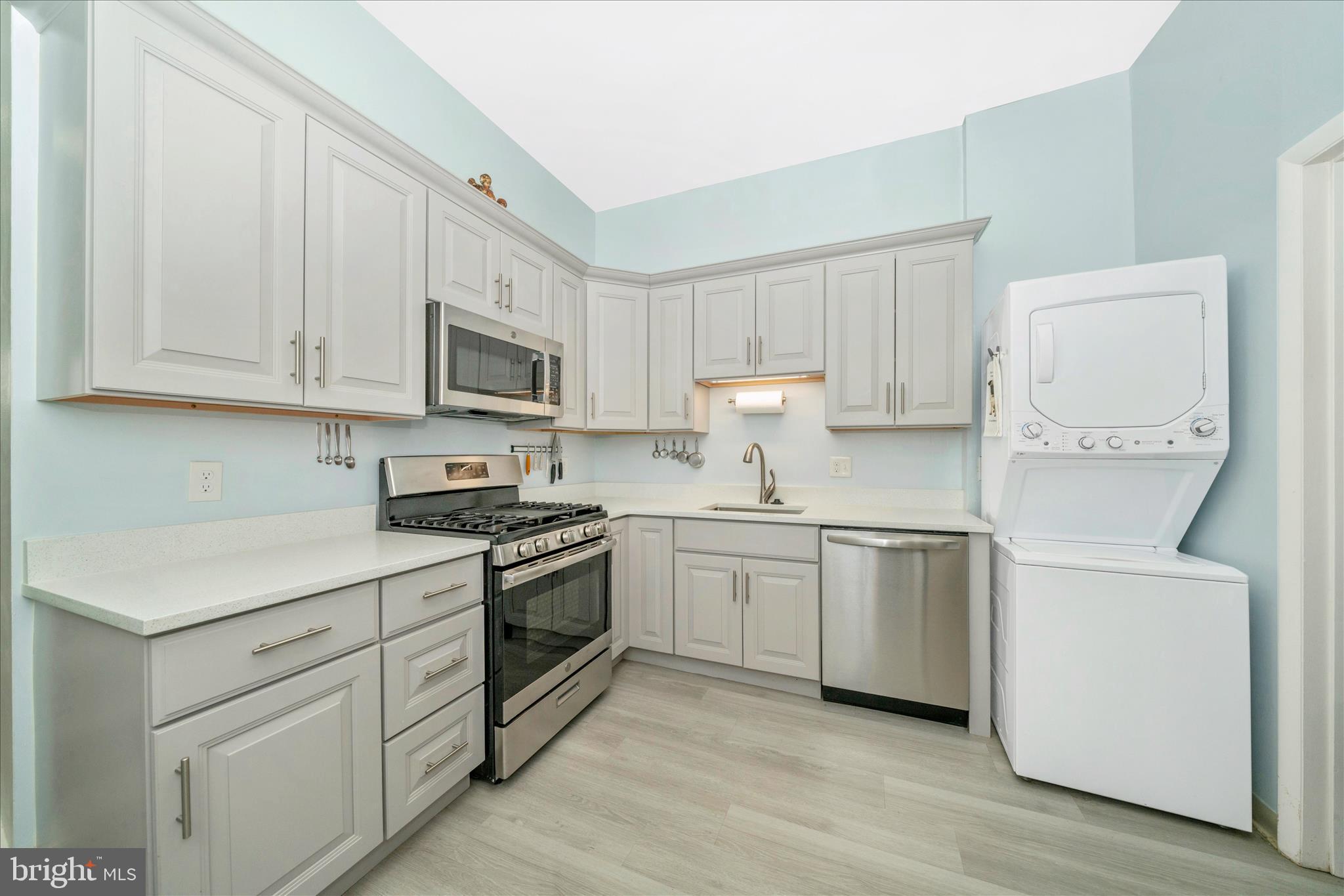 18810 Walkers Choice Road, Unit 1 Gaithersburg, MD 20886 - Photo 10 of 36 DSC02993