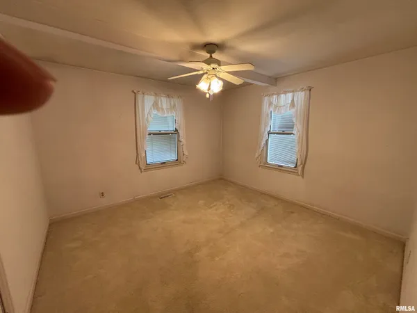$159,900 | 626 West Poplar Street, Taylorville, IL 62568
