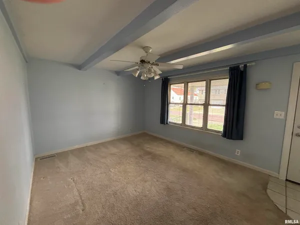 $159,900 | 626 West Poplar Street, Taylorville, IL 62568