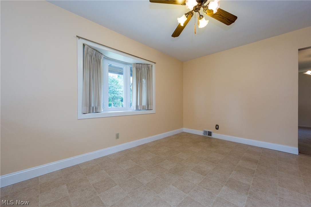 3829 Mayfield Road Cleveland Heights, OH 44121 - Photo 9 of 35