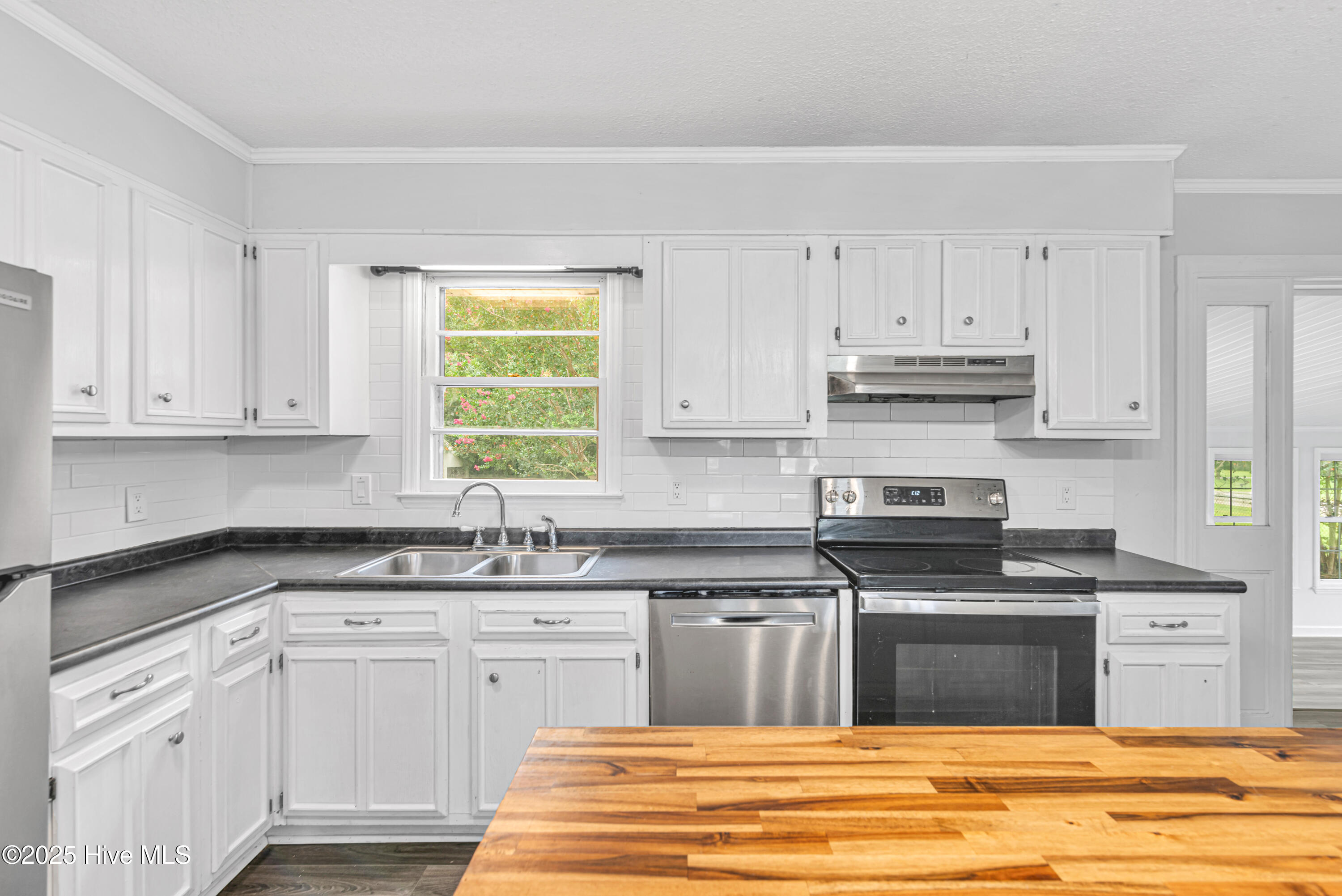 155 Weatherington Road Jacksonville, NC 28546 - Photo 8 of 29 DSC_9372
