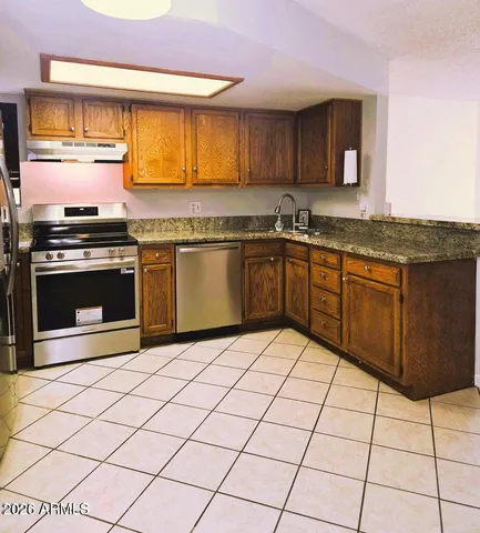 $1,175 | 16402 North 31st Street, Unit 134, Phoenix, AZ 85032