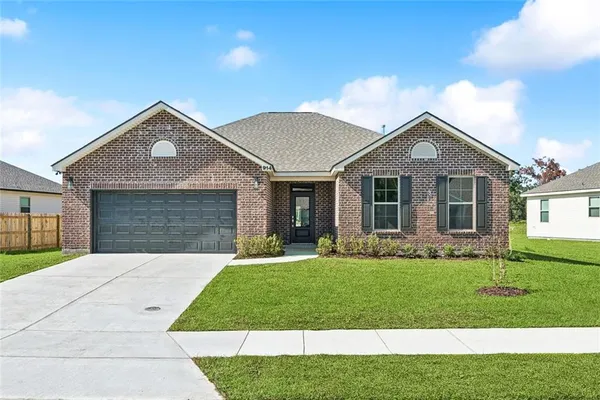 $351,000 | 914 Dandelion Drive, Waggaman, LA 70094