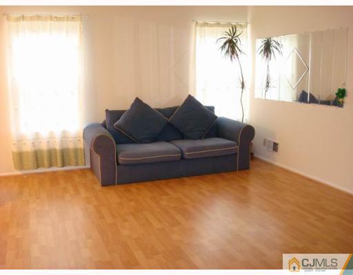 143 Woodbury Road Edison, NJ 08820 - Photo 8 of 10 Gallery Image 8
