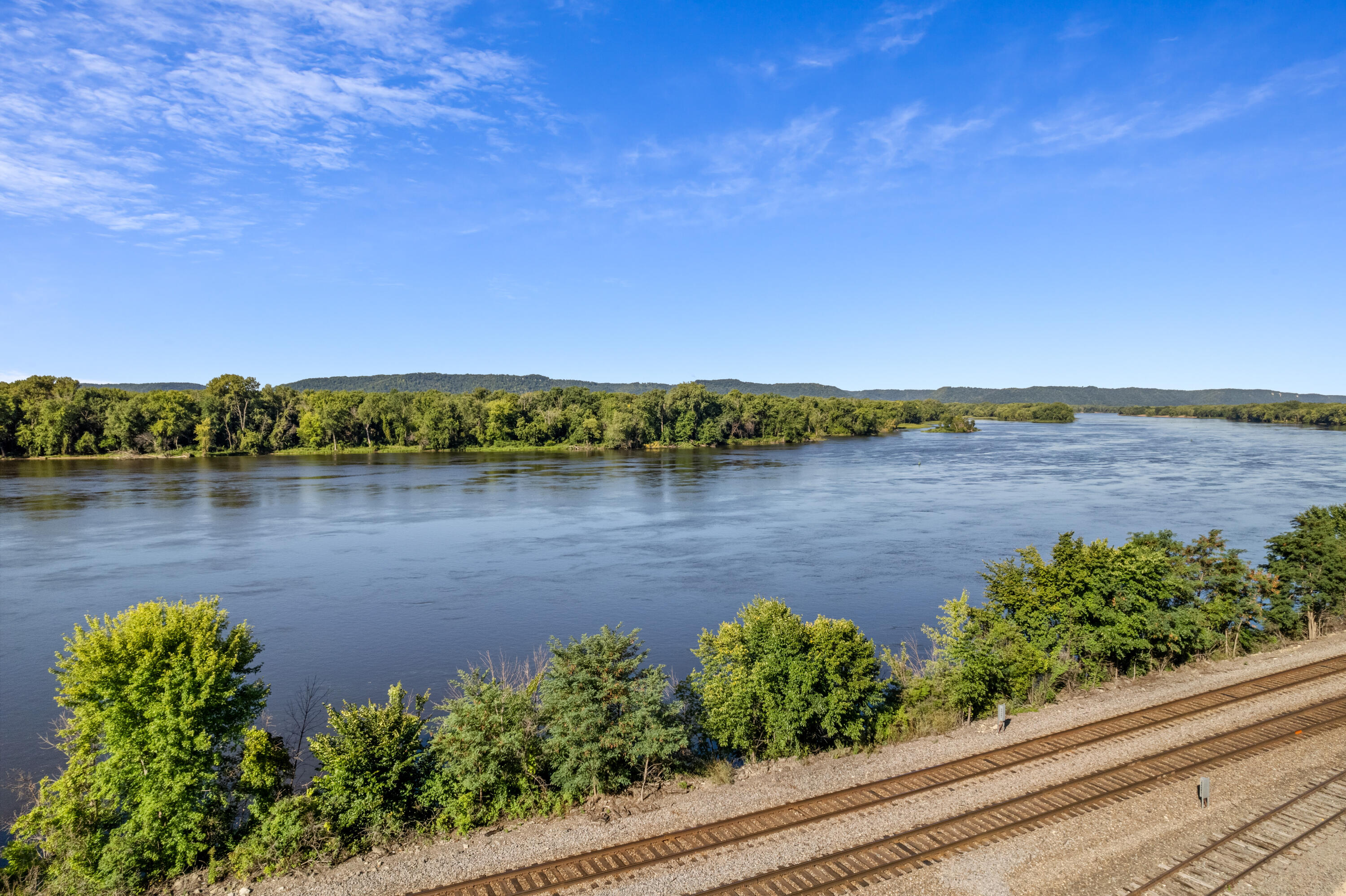 121 South Main Street Fountain City, WI 54629 - Photo 2 of 28 Mississippi River right out your back door