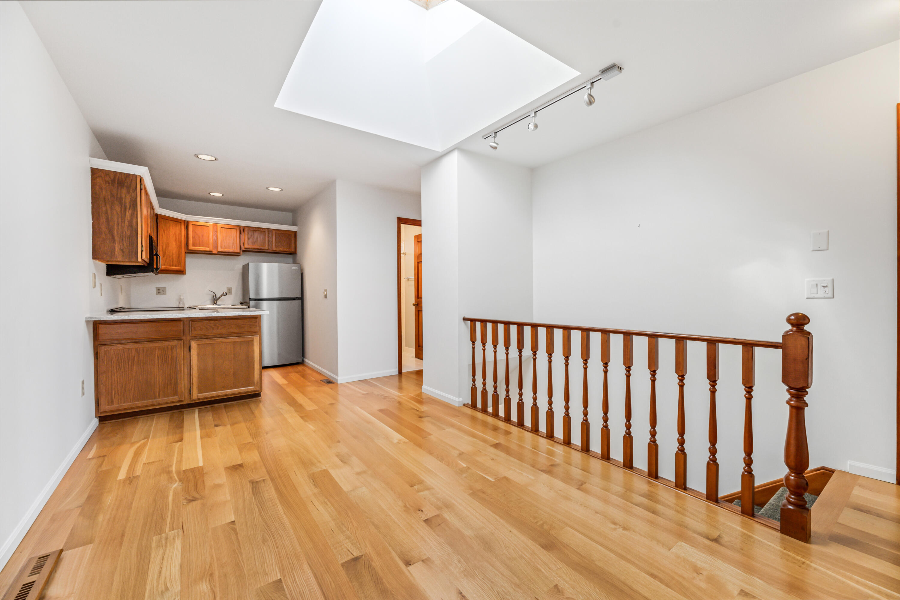 121 South Main Street Fountain City, WI 54629 - Photo 6 of 28 121 S Main St (14)