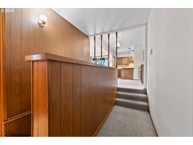 $499,900 | 12342 Northeast Knott Street, Portland, OR 97230