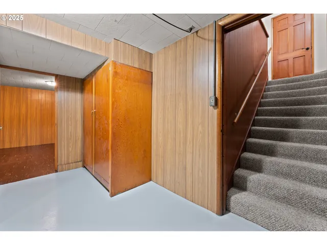 $499,900 | 12342 Northeast Knott Street, Portland, OR 97230