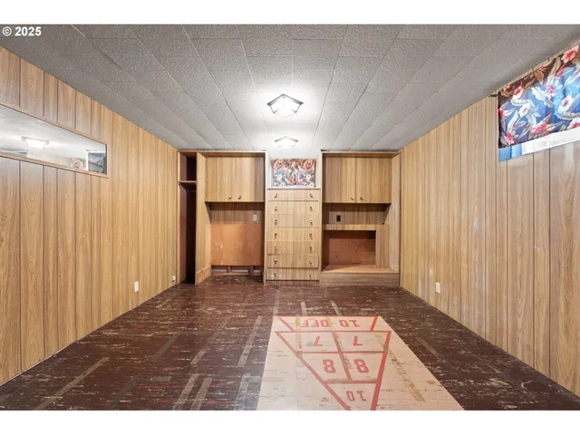 $499,900 | 12342 Northeast Knott Street, Portland, OR 97230