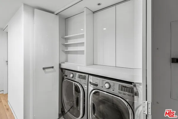 a view of a walk in closet