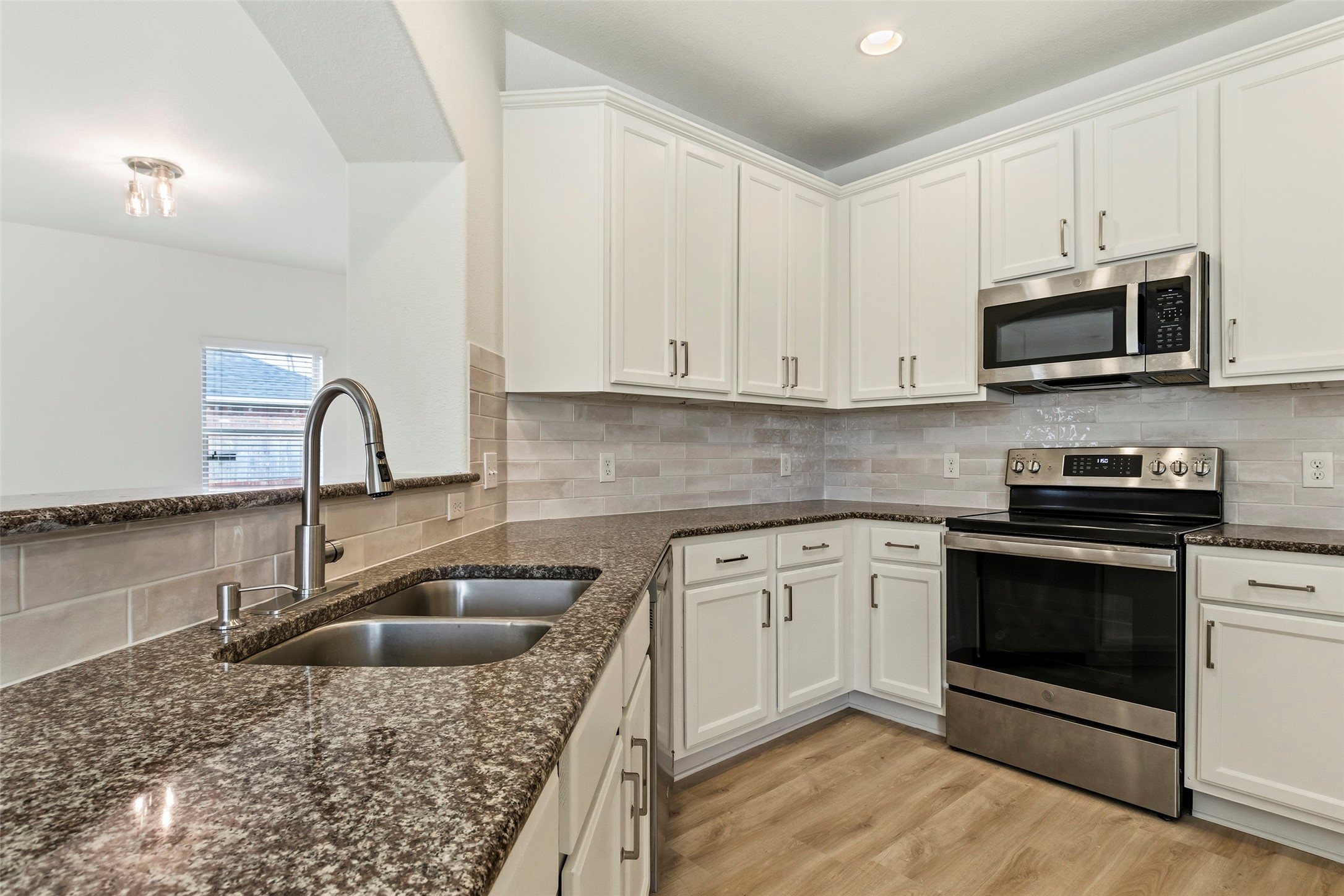 12339 Ridgecrest Drive Willis, TX 77318 - Photo 16 of 49 Gallery Image 16