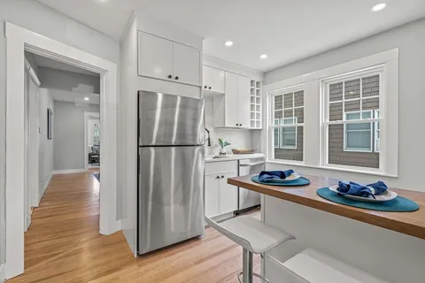 $725,000 | 44-46 Woods Avenue, Unit 44, Somerville, MA 02144