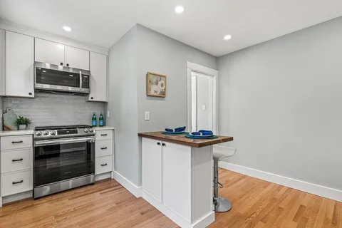 $725,000 | 44-46 Woods Avenue, Unit 44, Somerville, MA 02144